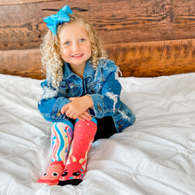Load image into Gallery viewer, Crab & Jellyfish Collectible Mismatched Socks