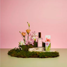 Load image into Gallery viewer, Room Spray 100ml - White Florals &amp; French Pear
