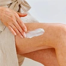 Load image into Gallery viewer, Body Butter 200gm - Lychee &amp; Apple Blossom
